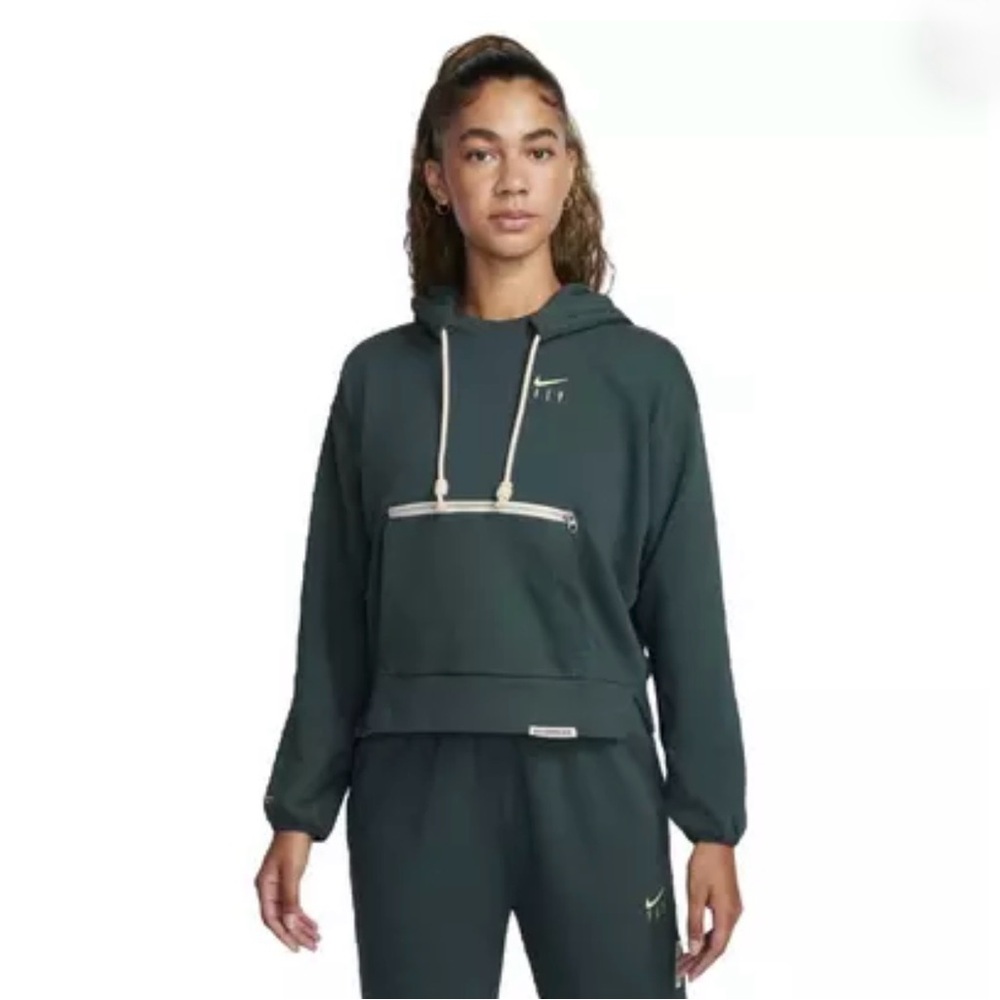 Nike Women's Dri-FIT Standard Issue
Pullover Hoodie - Teal Green size S